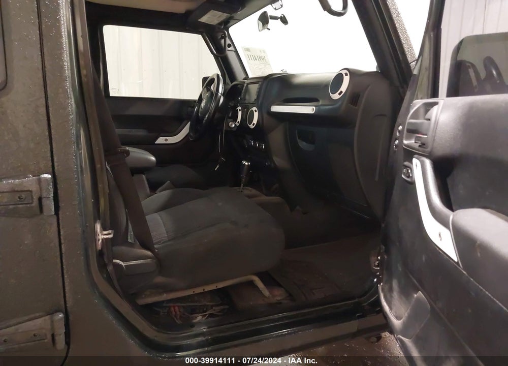 2011 JEEP WRANGLER UNLIMITED SPORT VIN: 1J4BA3H15BL614204