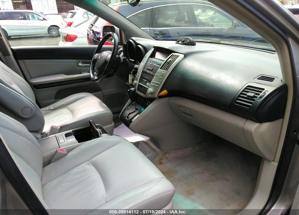 2005 LEXUS RX 330 VIN: JTJHA31U250090744