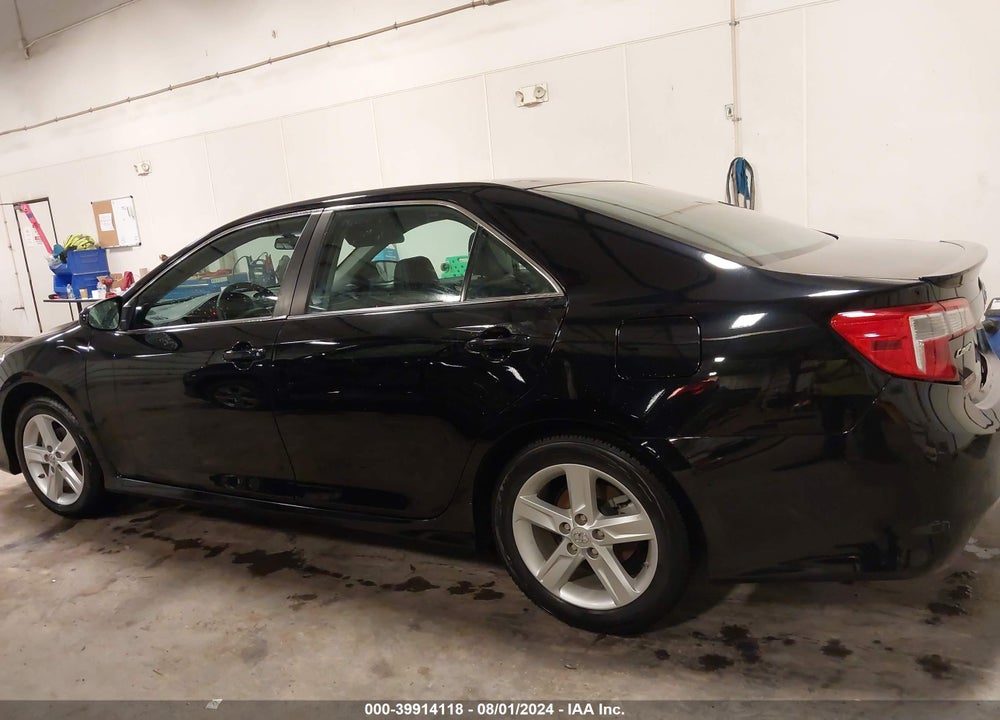 2014 TOYOTA CAMRY SE VIN: 4T1BF1FKXEU756985