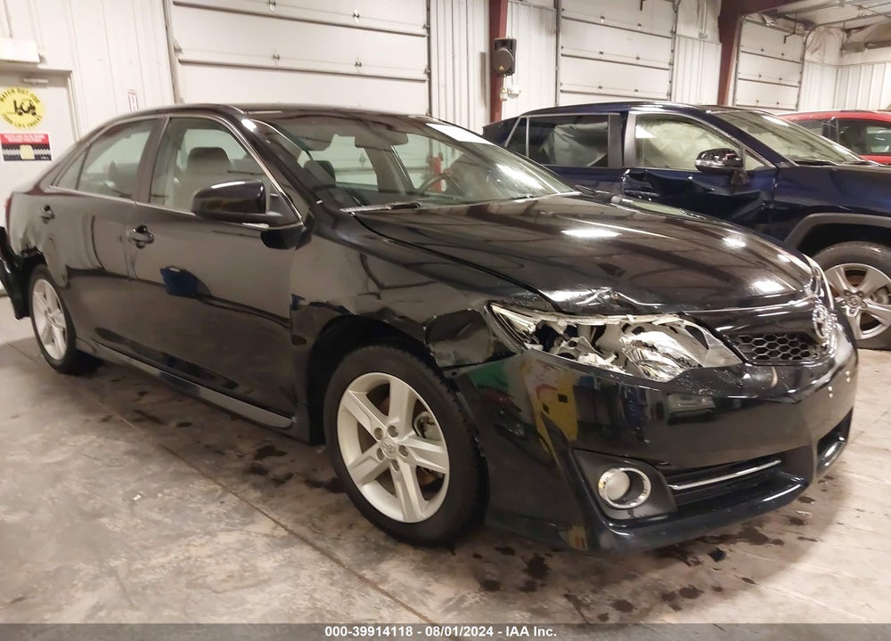 2014 TOYOTA CAMRY SE VIN: 4T1BF1FKXEU756985