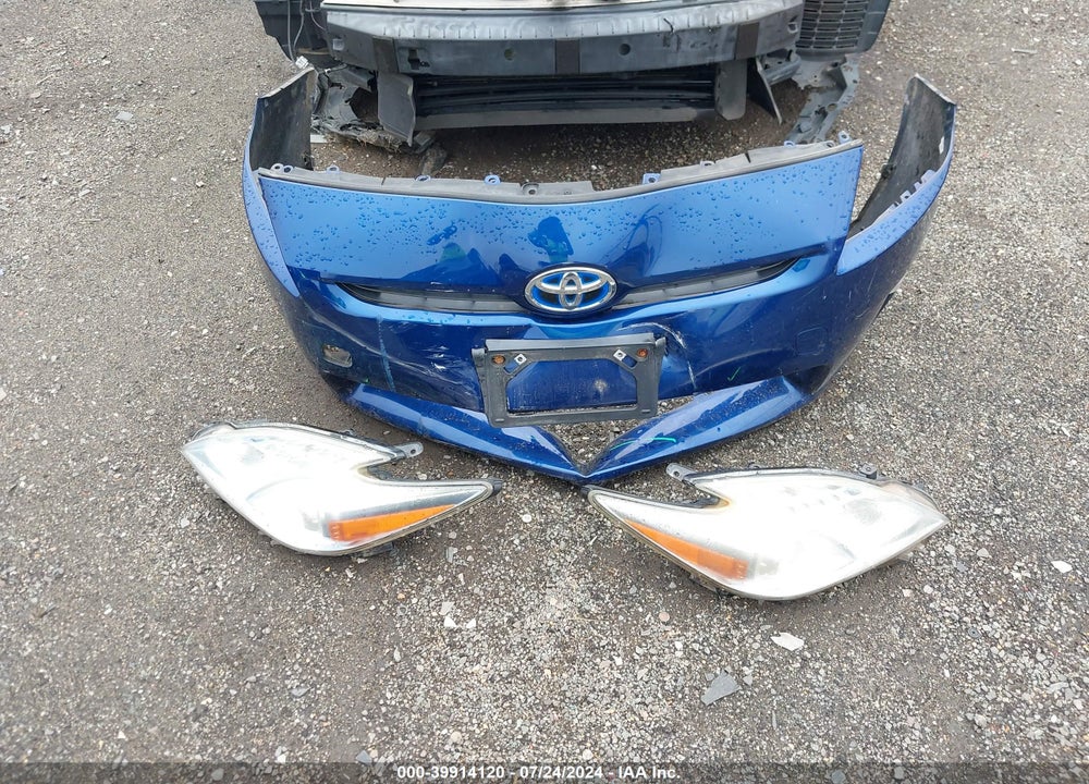 2011 TOYOTA PRIUS FOUR VIN: JTDKN3DU6B1401011