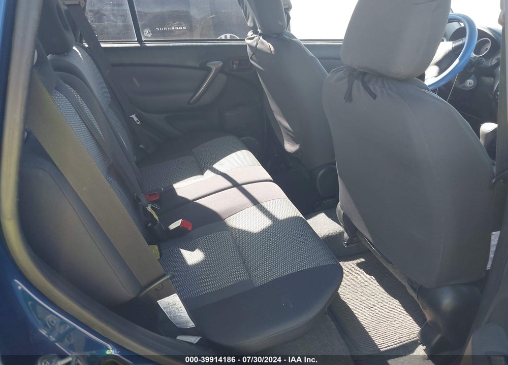 2005 TOYOTA RAV4 VIN: JTEHD20V050049586