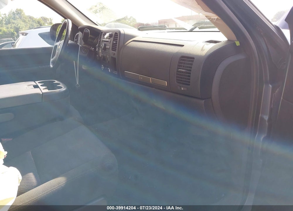 2011 CHEVROLET SILVERADO 1500 VIN: 1GCRKSE36BZ130282