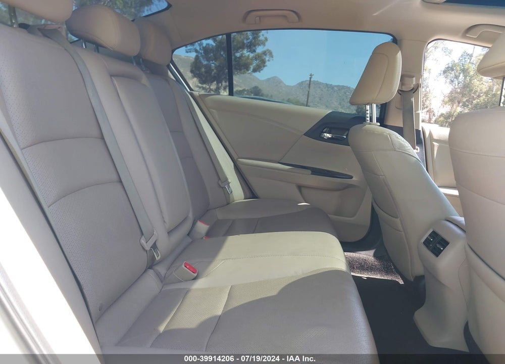 2016 HONDA ACCORD EX-L V-6 VIN: 1HGCR3F86GA032815