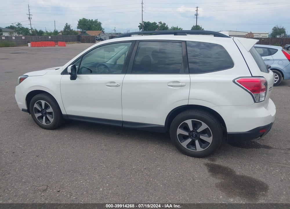 2018 SUBARU FORESTER 2.5I PREMIUM VIN: JF2SJAGC3JH571479