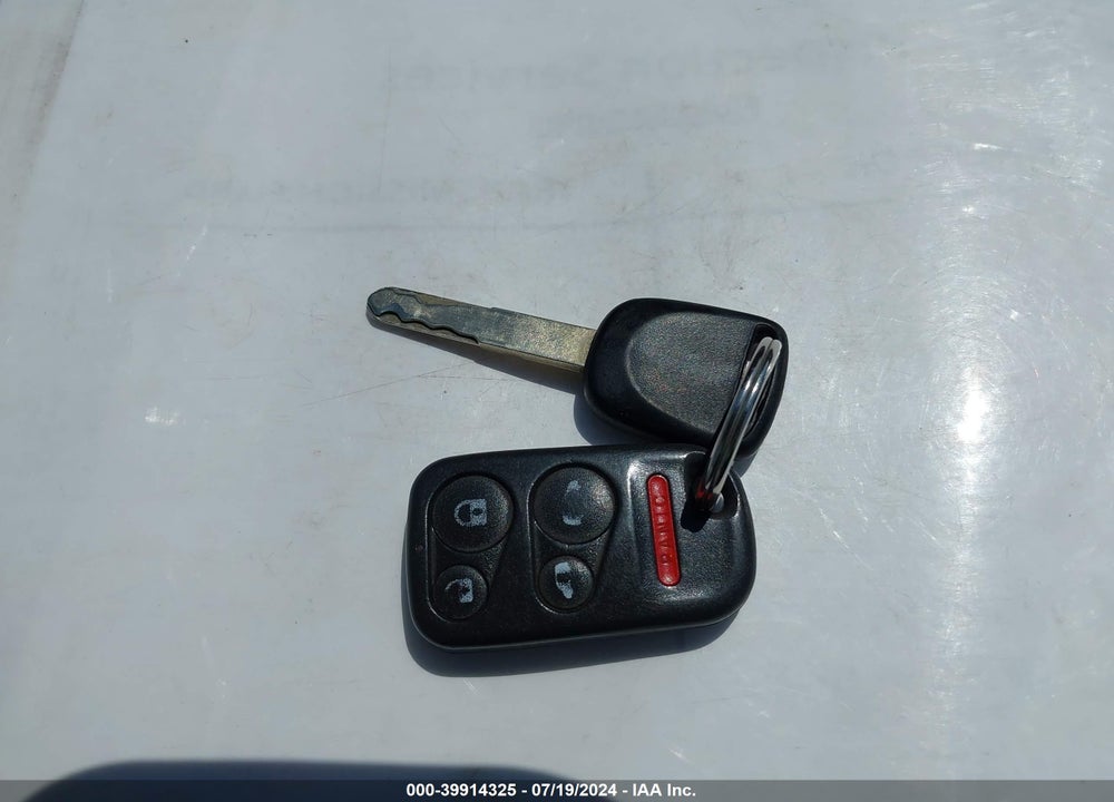 2004 HONDA ODYSSEY EX VIN: 5FNRL18614B014851
