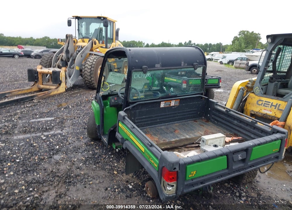 2015 JOHN DEERE TE 4X2 VIN: 1M0T145ELFM100292