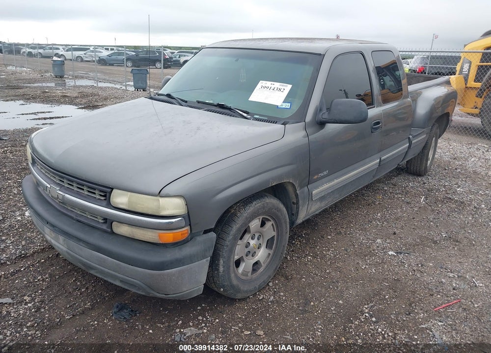 2000 CHEVROLET SILVERADO 1500 VIN: 2GCEC19V1Y1150054