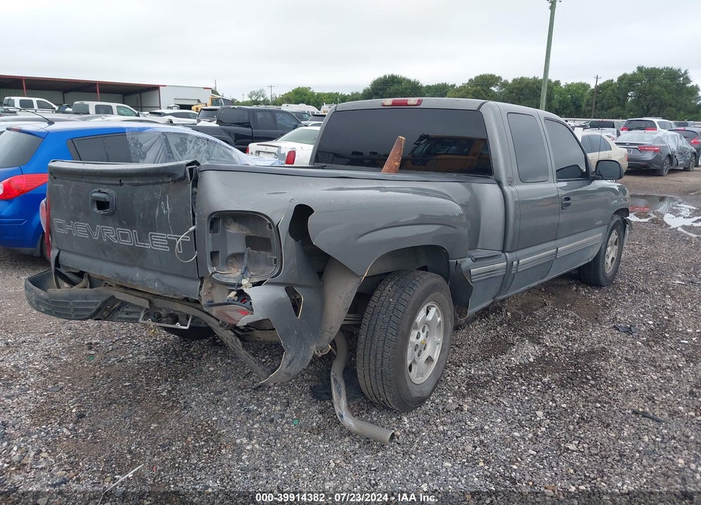2000 CHEVROLET SILVERADO 1500 VIN: 2GCEC19V1Y1150054