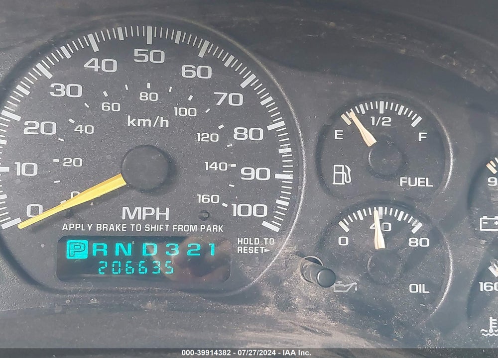 2000 CHEVROLET SILVERADO 1500 VIN: 2GCEC19V1Y1150054