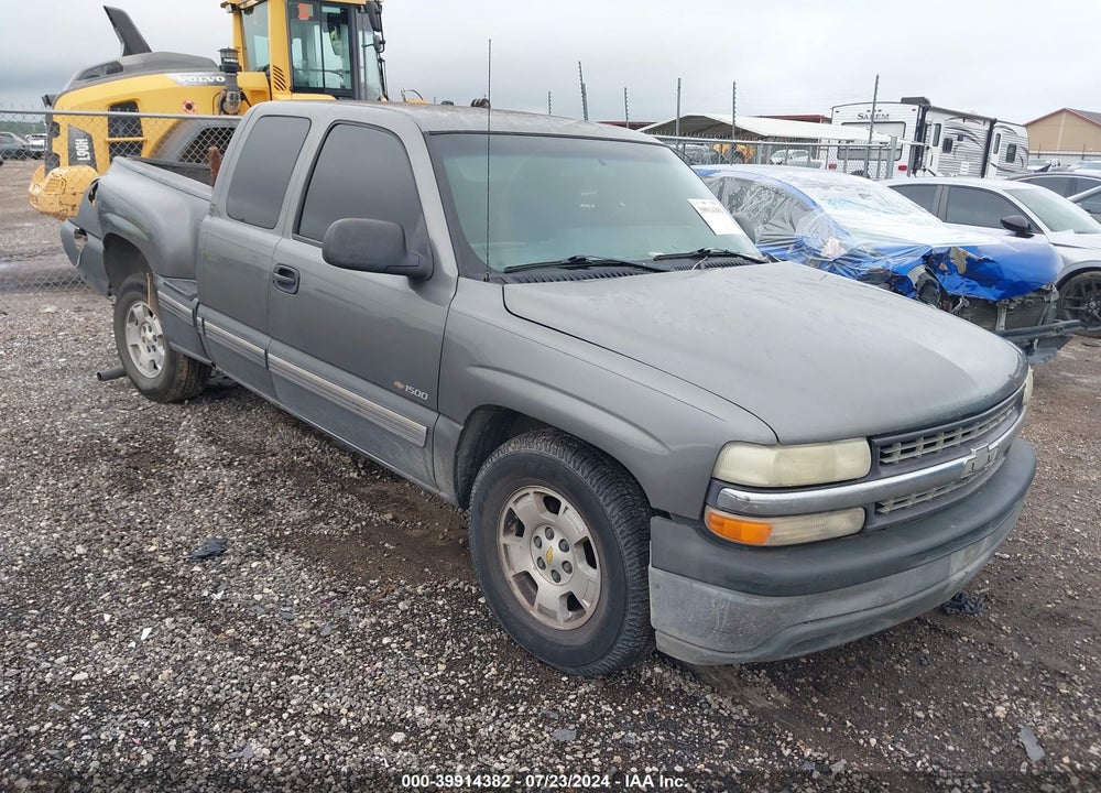 2000 CHEVROLET SILVERADO 1500 VIN: 2GCEC19V1Y1150054