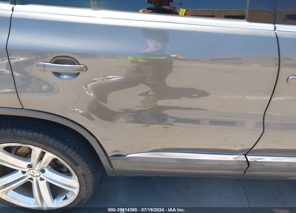 2013 VOLKSWAGEN TIGUAN SE VIN: WVGAV3AX5DW604614