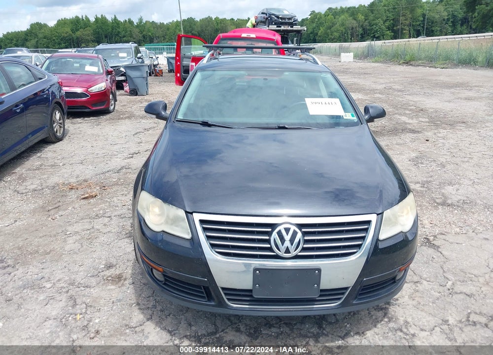 2010 VOLKSWAGEN PASSAT KOMFORT VIN: WVWXL7AN6AE026776
