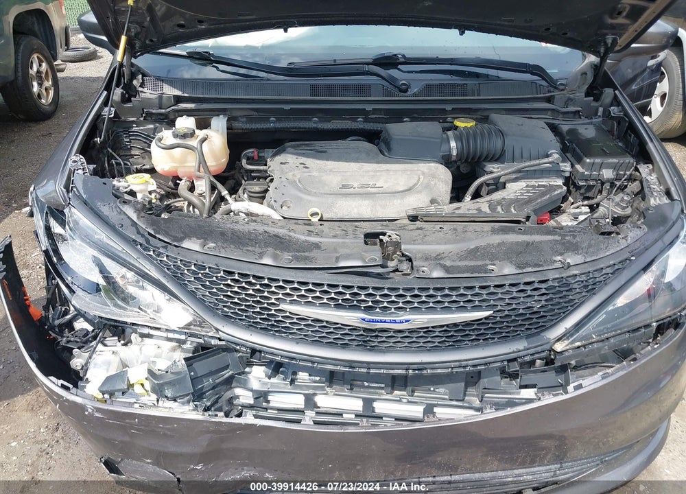2019 CHRYSLER PACIFICA L VIN: 2C4RC1AG5KR575252