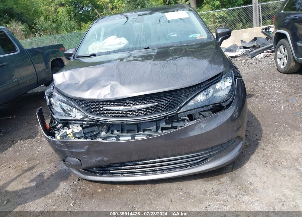 2019 CHRYSLER PACIFICA L VIN: 2C4RC1AG5KR575252