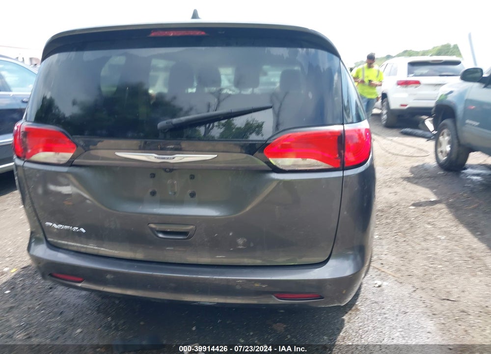 2019 CHRYSLER PACIFICA L VIN: 2C4RC1AG5KR575252
