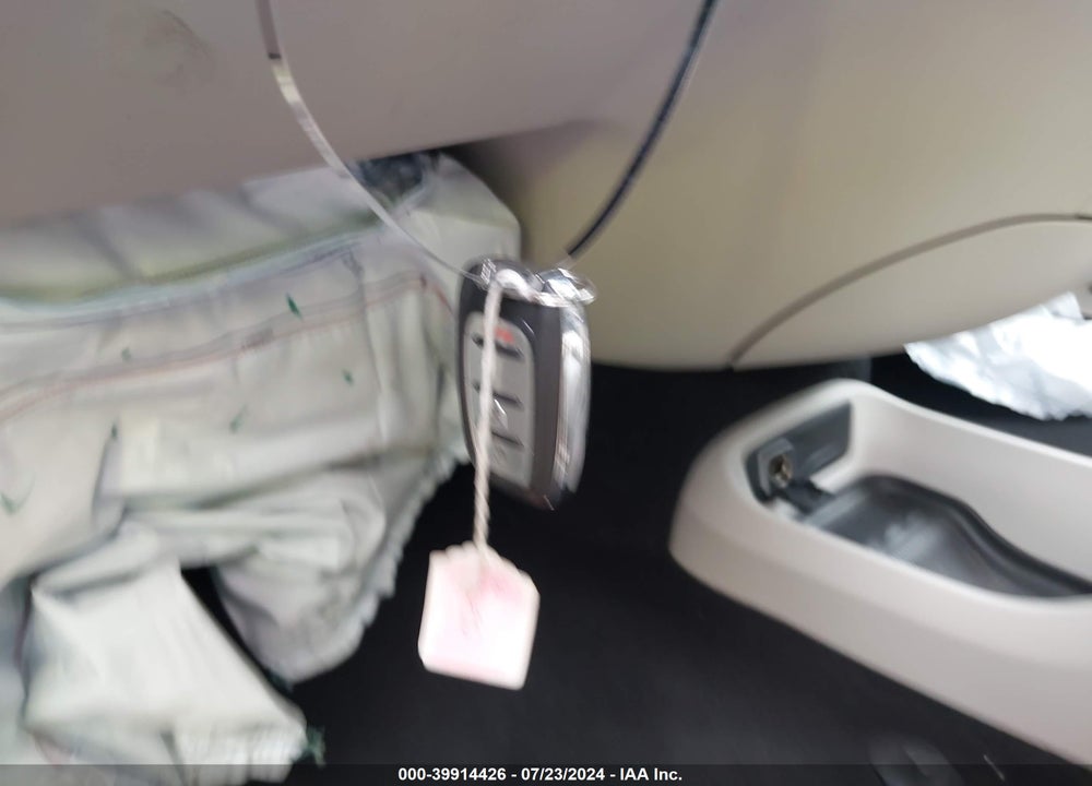 2019 CHRYSLER PACIFICA L VIN: 2C4RC1AG5KR575252