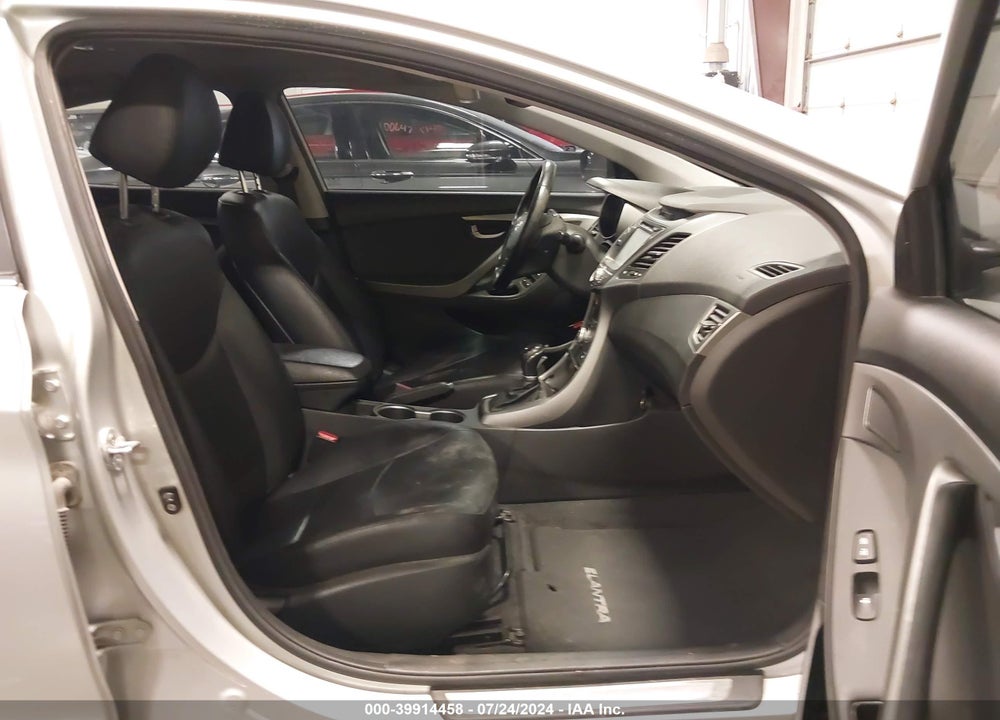 2015 HYUNDAI ELANTRA LIMITED VIN: KMHDH4AE2FU357303