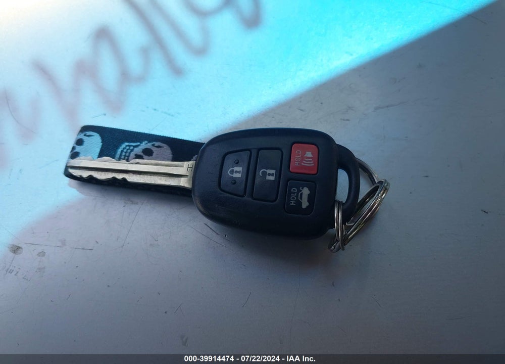 2015 TOYOTA CAMRY SE VIN: 4T1BF1FK9FU900933