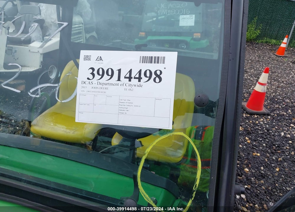 2015 JOHN DEERE TE 4X2 VIN: 1M0T145EEFM100280