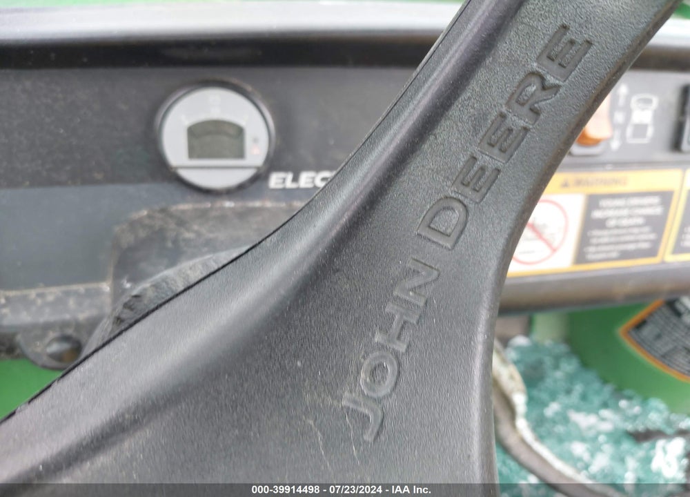 2015 JOHN DEERE TE 4X2 VIN: 1M0T145EEFM100280