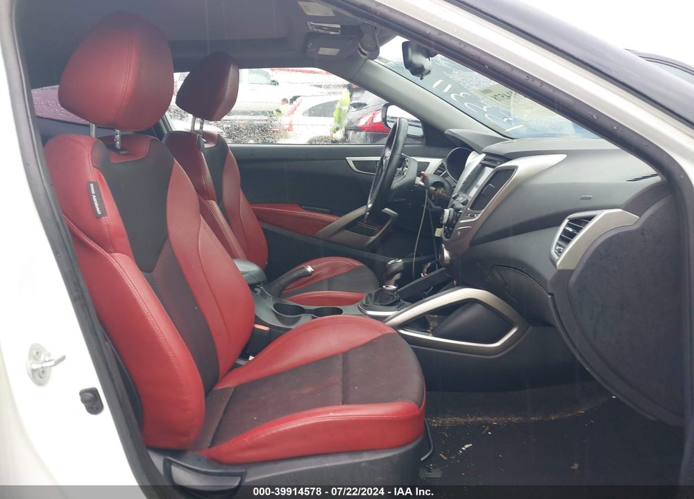 2013 HYUNDAI VELOSTER BASE W/RED VIN: KMHTC6AD7DU155311