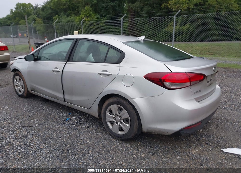 2017 KIA FORTE LX VIN: 3KPFK4A71HE076840