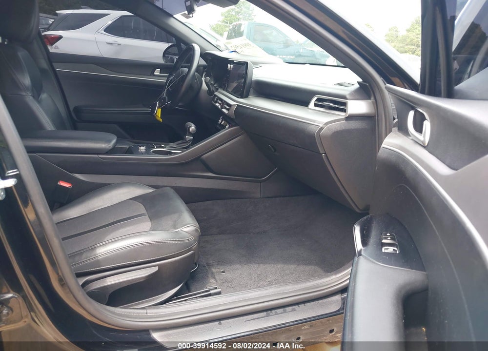 2022 KIA K5 VIN: 5XXG64J23NG084776