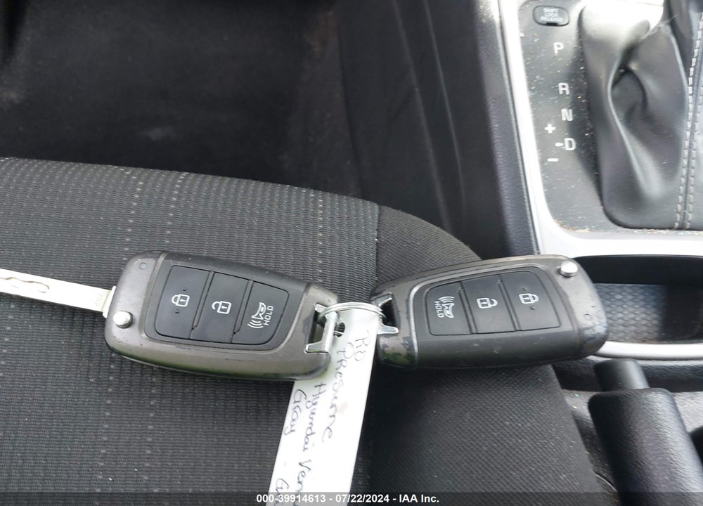 2021 HYUNDAI VENUE SE VIN: KMHRB8A31MU066415
