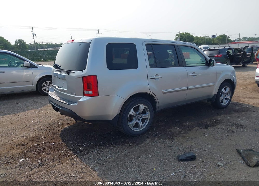 2012 HONDA PILOT EX VIN: 5FNYF4H45CB085035