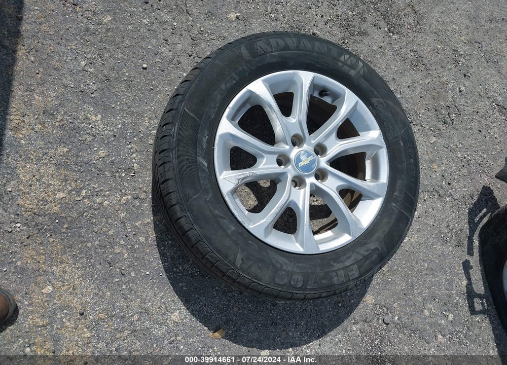 2019 CHEVROLET EQUINOX LT VIN: 3GNAXKEV4KS577214