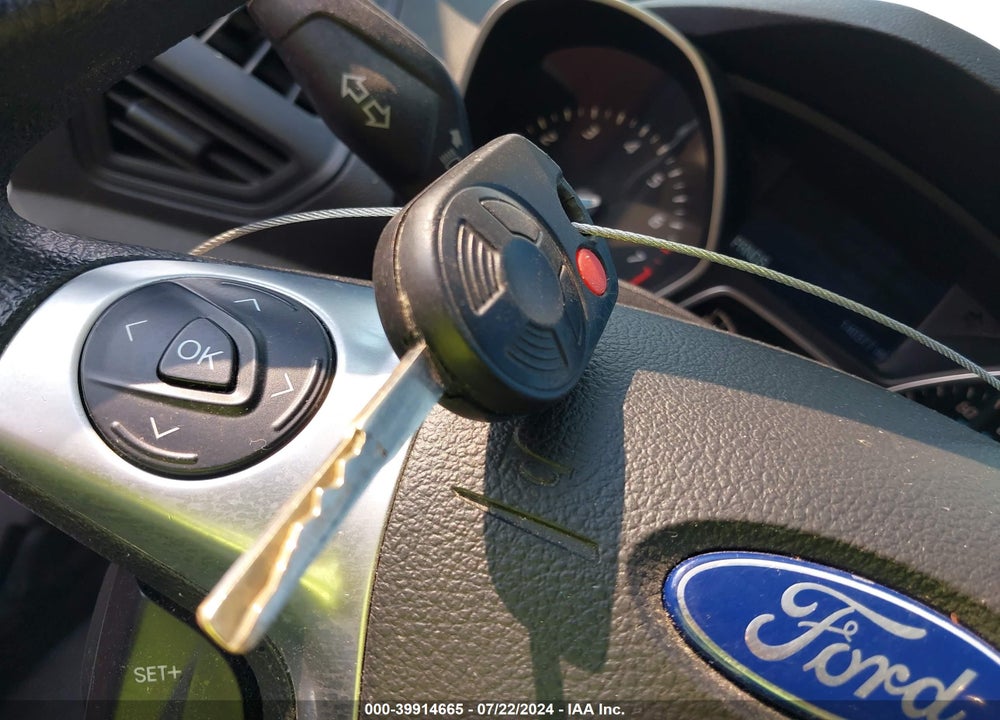 2015 FORD ESCAPE SE VIN: 1FMCU9GX2FUA68063
