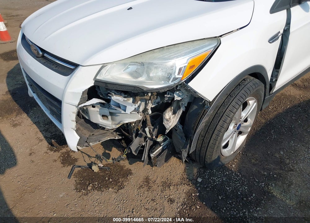 2015 FORD ESCAPE SE VIN: 1FMCU9GX2FUA68063