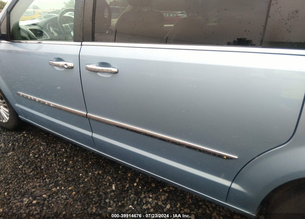 2013 CHRYSLER TOWN & COUNTRY TOURING-L VIN: 2C4RC1CG1DR512083