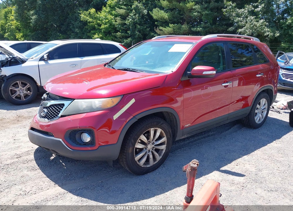2011 KIA SORENTO LX V6 VIN: 5XYKTDA26BG077993