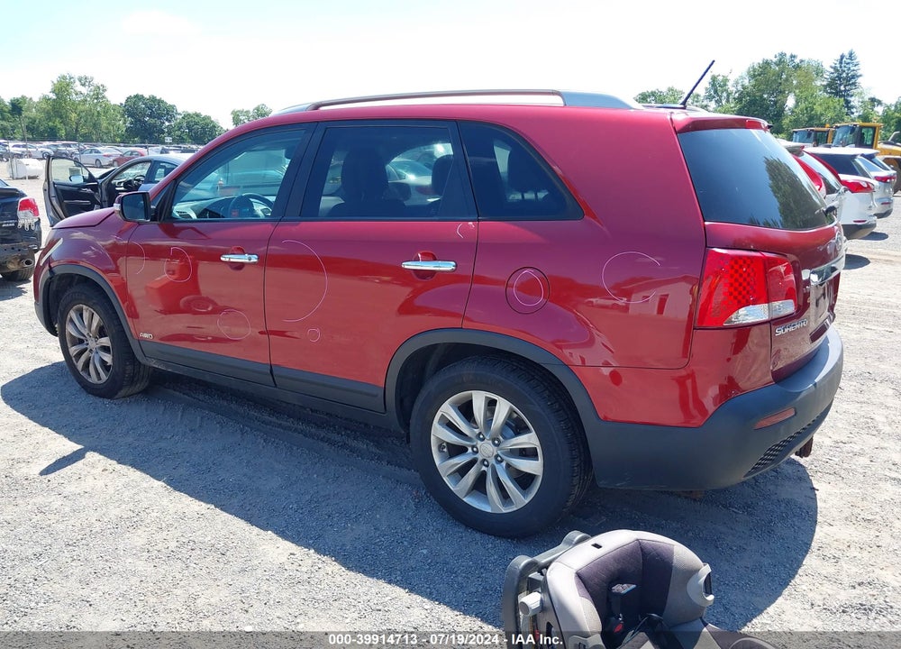 2011 KIA SORENTO LX V6 VIN: 5XYKTDA26BG077993