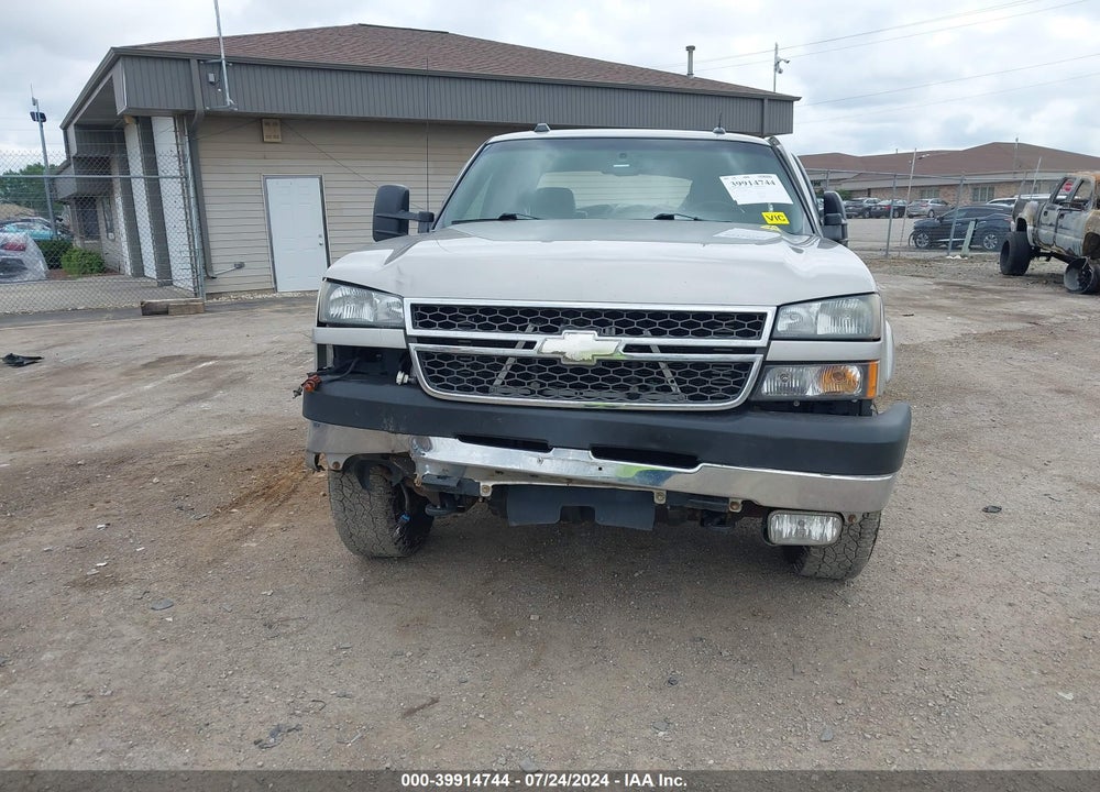 2005 CHEVROLET SILVERADO 2500HD LT VIN: 1GCHK232X5F956564