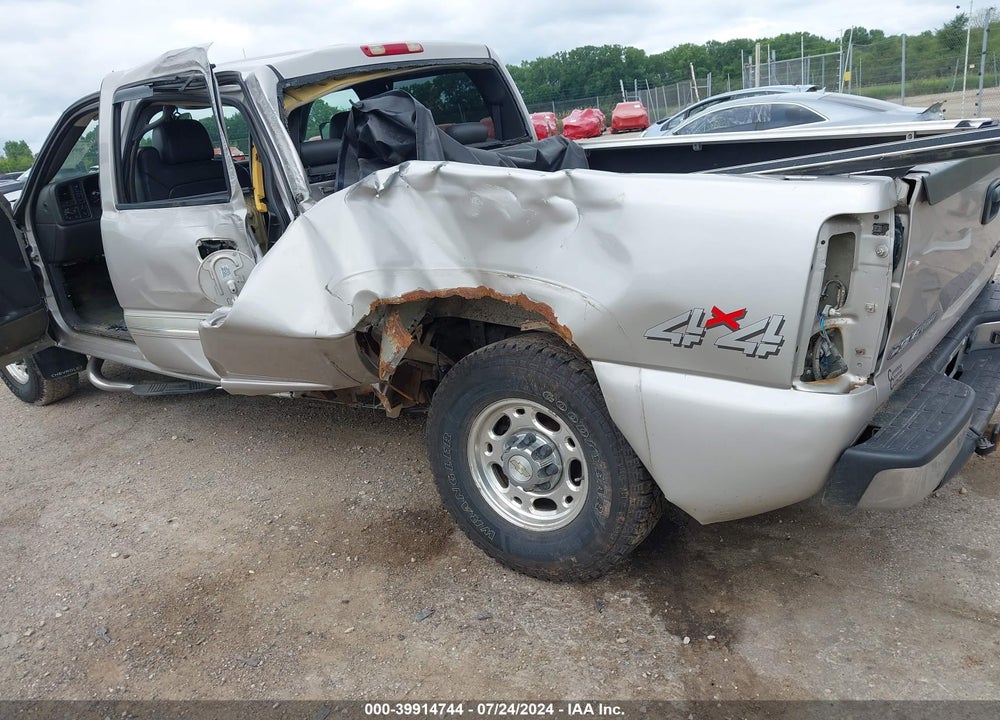 2005 CHEVROLET SILVERADO 2500HD LT VIN: 1GCHK232X5F956564