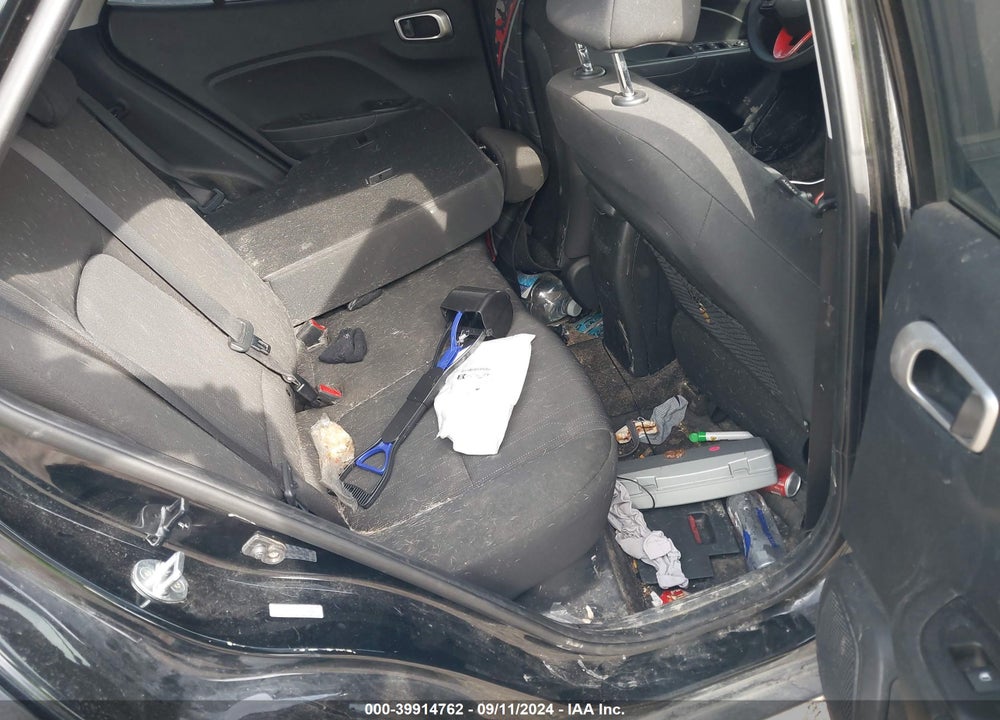 2023 HYUNDAI VENUE SE VIN: KMHRB8A3XPU210998
