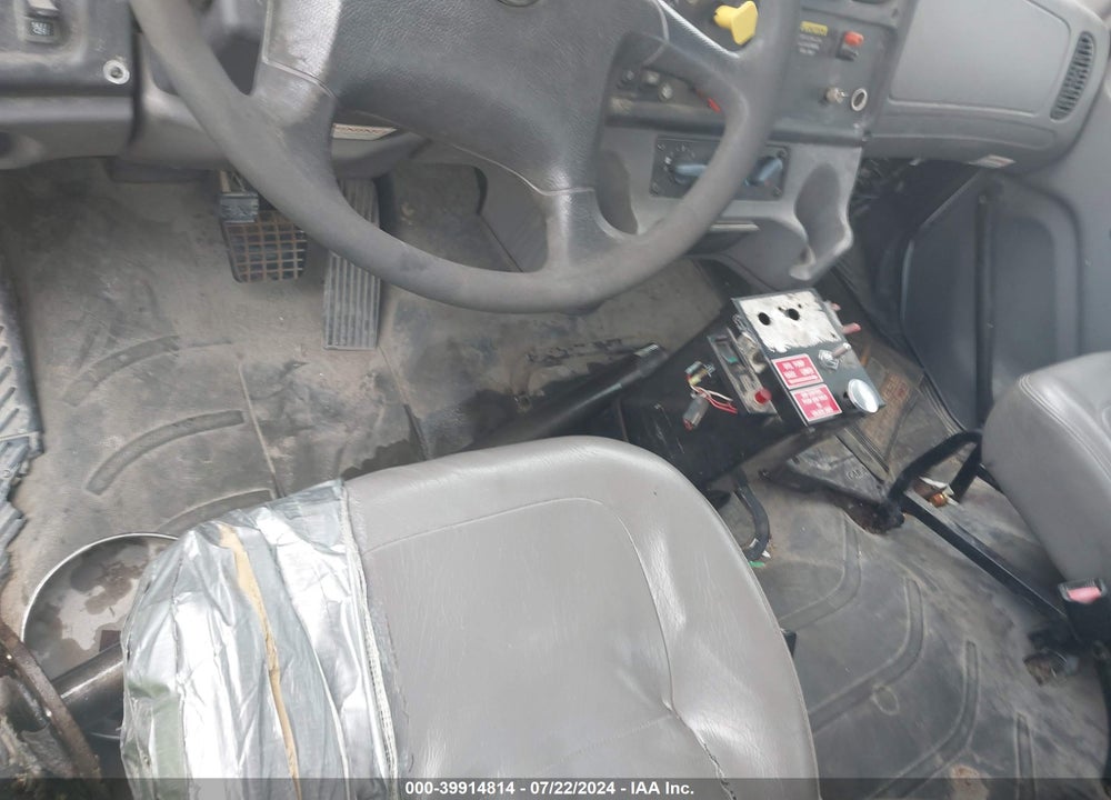 2008 FREIGHTLINER M2 106 MEDIUM DUTY VIN: 1FUBCYBS08HZ05048
