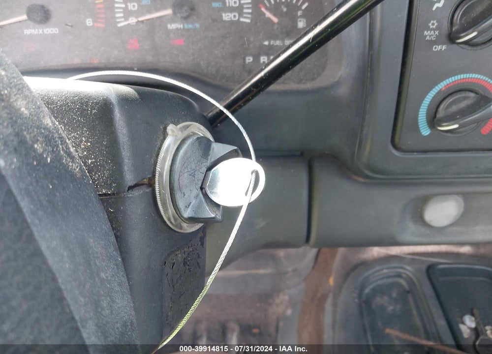 2000 DODGE DAKOTA SLT/SPORT VIN: 1B7FL26X1YS532620