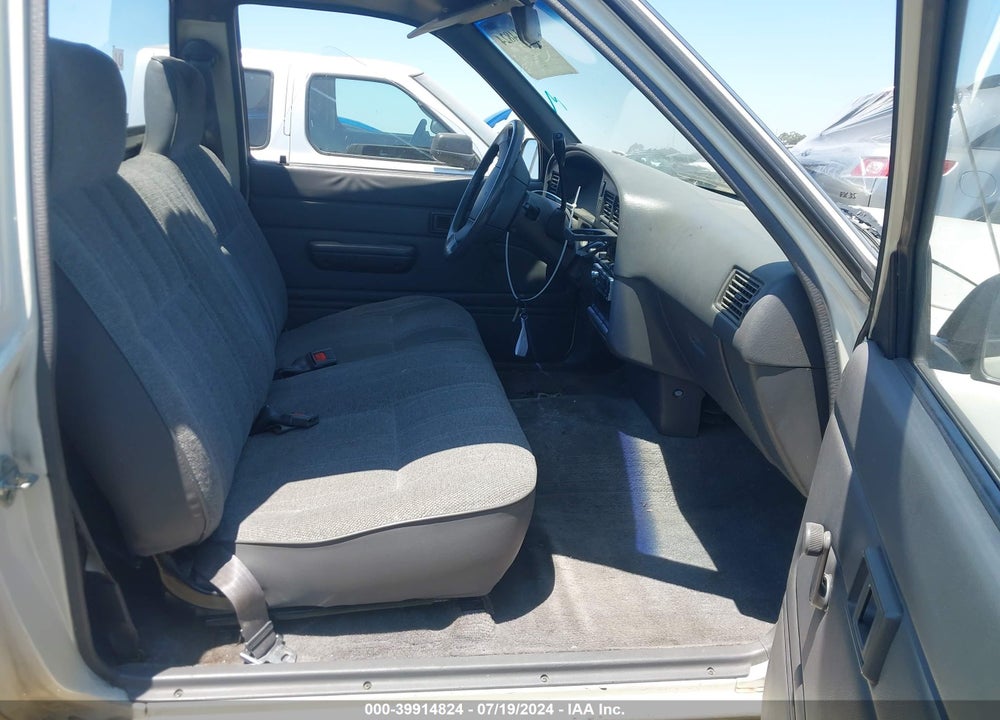 1989 TOYOTA PICKUP 1/2 TON SHT WHEELBASE DLX VIN: JT4RN81P4K5013939