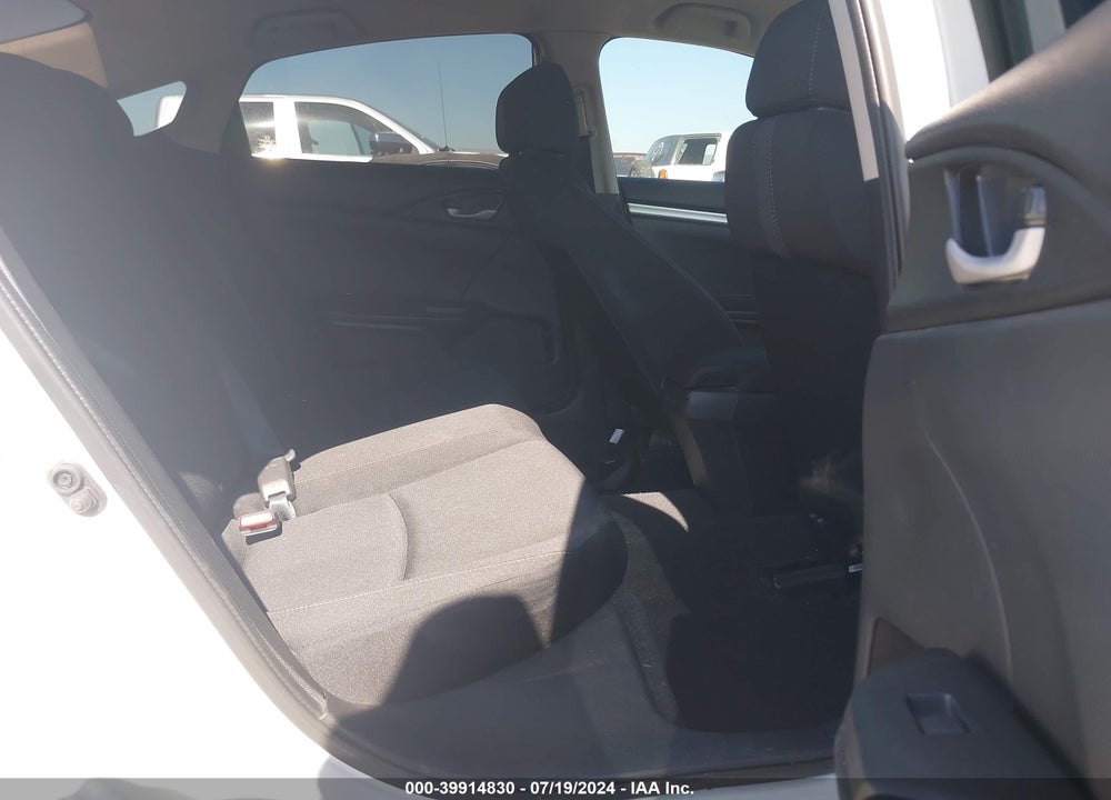 2020 HONDA CIVIC LX VIN: 2HGFC2F68LH571911