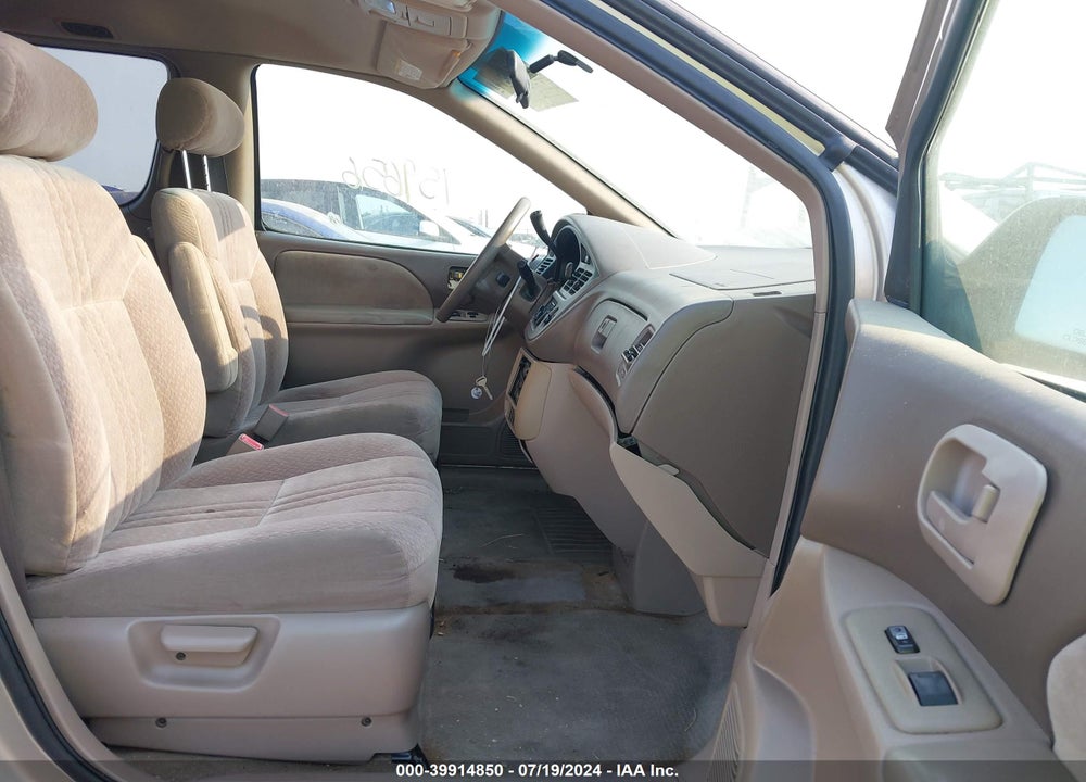 2001 TOYOTA SIENNA CE VIN: 4T3ZF19C21U333256