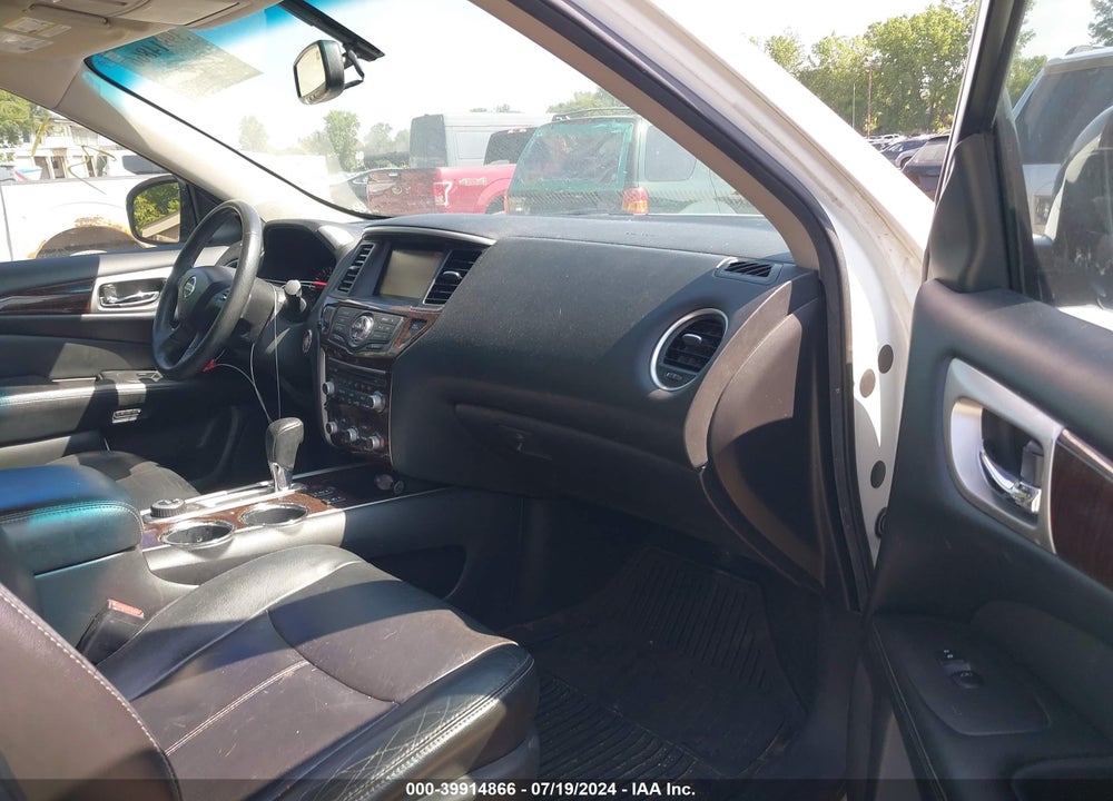 2013 NISSAN PATHFINDER SL VIN: 5N1AR2MM4DC675420