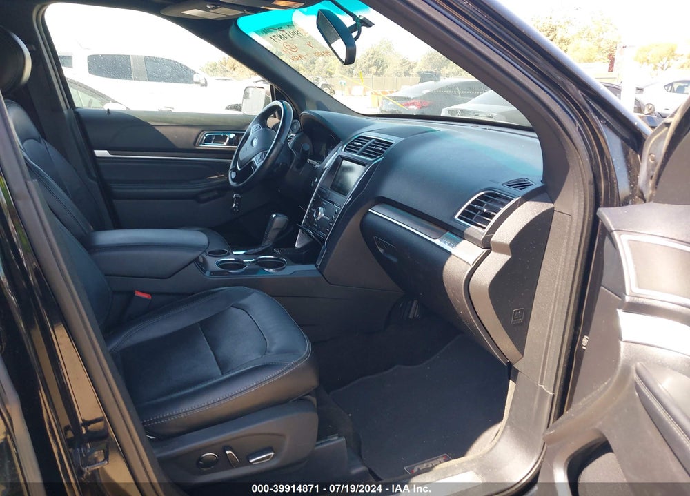 2016 FORD EXPLORER VIN: 1FM5K7F8XGGB64584