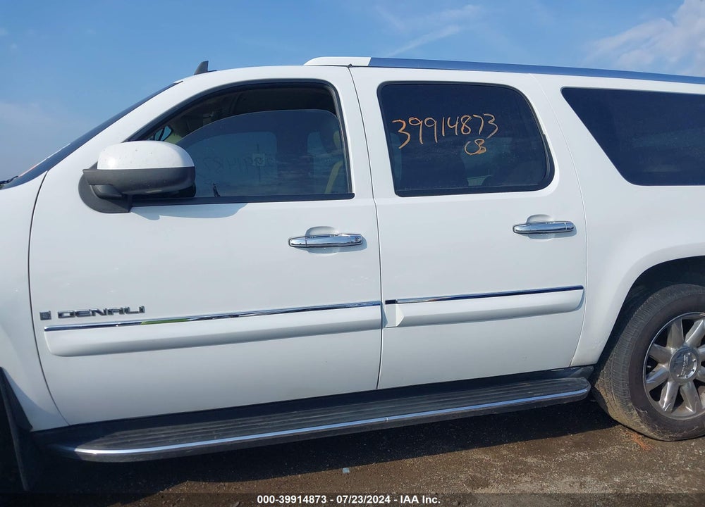2008 GMC YUKON XL 1500 DENALI VIN: 1GKFK668X8J193384