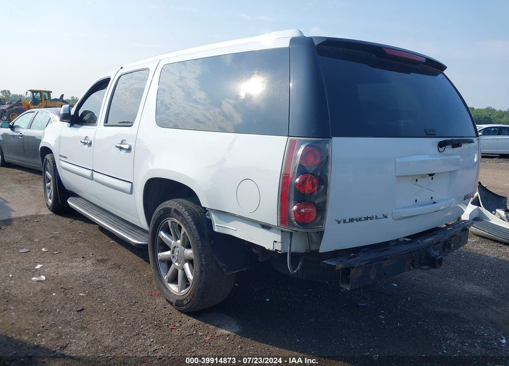 2008 GMC YUKON XL 1500 DENALI VIN: 1GKFK668X8J193384