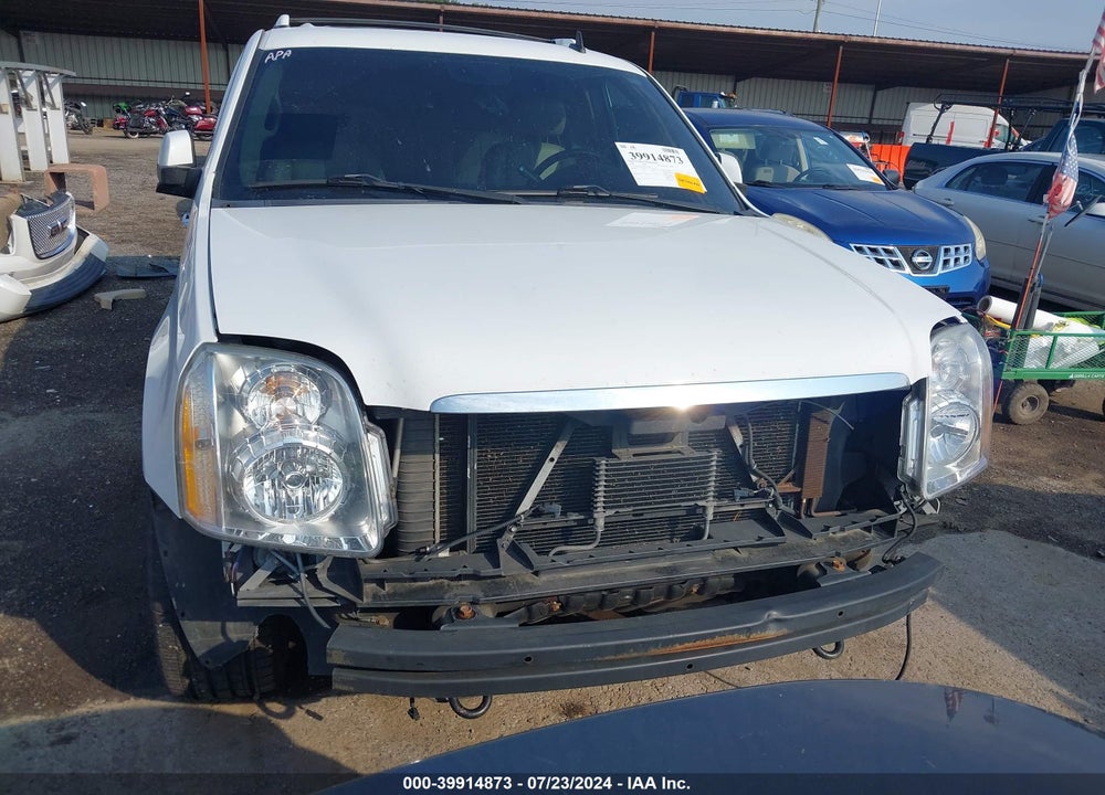 2008 GMC YUKON XL 1500 DENALI VIN: 1GKFK668X8J193384