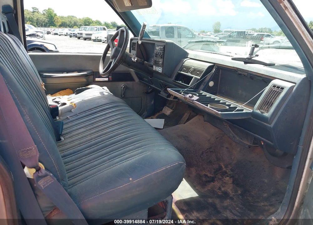 1992 GMC SIERRA C2500 VIN: 1GTGC24K0NE513160